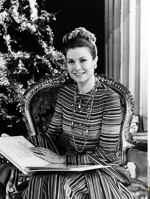  Merry Christmas from Grace Kelly