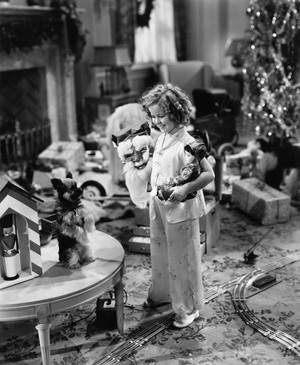  Merry navidad from Shirley Temple