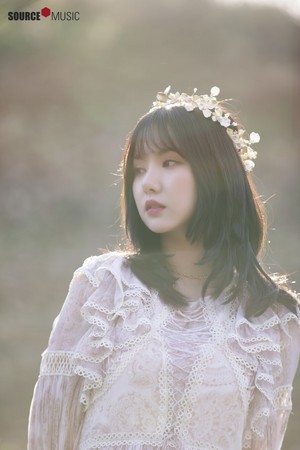  'Sunrise' MV behind - Eunha