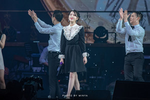  190105 IU's 10th Anniversary 'DLWLRMA' Curtain Call संगीत कार्यक्रम in Jeju