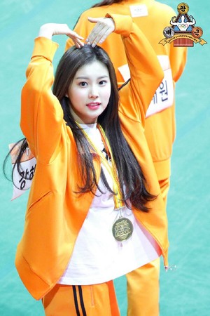 Hyewon Idol bituin Athletics Championships (ISAC)