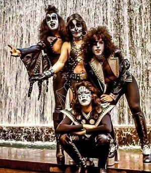  kiss (NYC) March 20, 1975