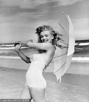  Young Marilyn