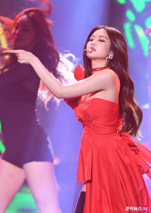  Jennie at Gaon Chart Music Awards 2019