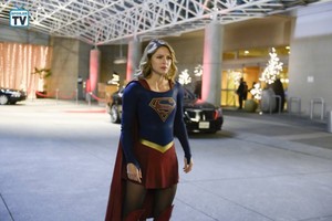  Supergirl - Episode 4.12 - Menagerie - Promo Pics