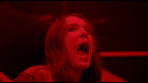  Amy Forsyth in Hell Fest