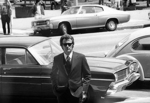  Clint Eastwood on the set of Dirty Harry (1971)