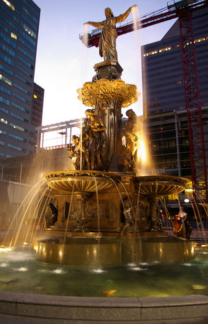  фонтан Square