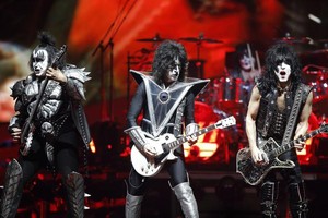  吻乐队（Kiss） ~Detroit, Michigan...March 13, 2019 (Little Caesars Arena)