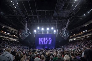  吻乐队（Kiss） ~Milwaukee, Wisconsin...March 1, 2019 (Fiserv Forum)