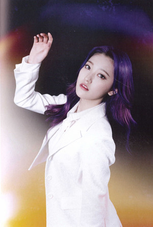  Loona [X X] Choerry Scans