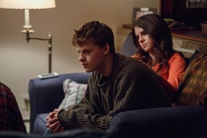  Lucas Hedges as Patrick Chandler in Manchester kwa the Sea