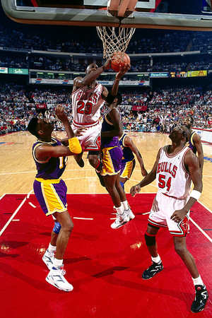  Michael Jordan switching hands - 1991 NBA Finals