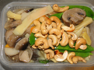  Mixed vegetables with cashews
