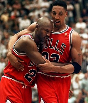  Scottie Pippen carrying a flu-ridden Michael Jordan - 1997 NBA Finals