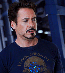  Tony Stark (Avengers)