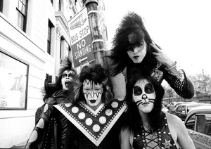  45 years il y a today: Kiss (NYC) April 24, 1974
