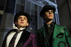  5x12 - The Beginning - pinguim and Riddler