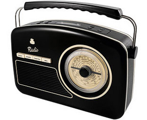  A Vintage AM/FM Radio