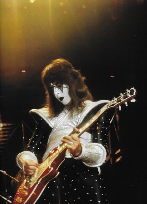  Ace (NYC) December 14-16,1977 (Madison Square Garden)