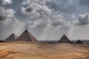  CLOUDY IN GIZAH PYRAMIDS EGYPT