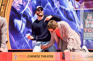  Chris Evans and RDJ handprints ceremony at the TCL Chinese Theatre in Los Angeles (April 23, 2019)