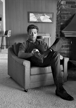  Clint Eastwood photographed at Home Von Larry Barbier Jr (1960s)
