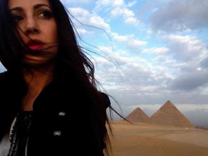  GIZA EGYPT প্রণয় U LYNDA THALIE