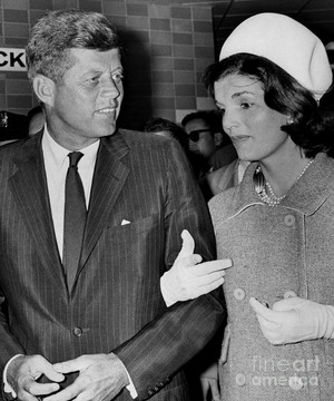  Johhn And Jaqueline Kennedy Back In 1960