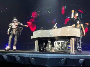  吻乐队（Kiss） ~Atlanta, Georgia...April 7, 2019 (State Farm Arena)