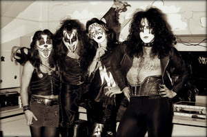  Kiss ~Los Angeles, California...February 21, 1974