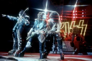  吻乐队（Kiss） ~Norfolk, Virginia...January 25, 1983