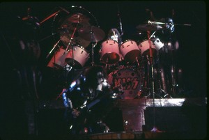  吻乐队（Kiss） ~Uniondale, New York...February 21, 1977