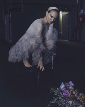  Natalie Portman for Vogue Australia [April 2019]