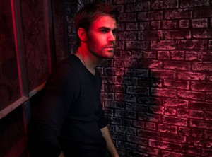  Paul Wesley (Tell Me a Story)