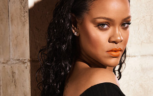  Rihanna fenty beauty