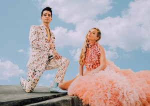  TAYLOR nhanh, swift BRENDON URIE