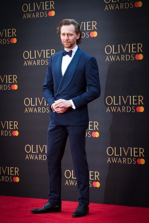  Tom Hiddleston - Olivier Awards 2019