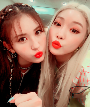  Chungha with Somi 2019