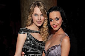  DO U LIKE TAYLOR schnell, swift KATY PERRY