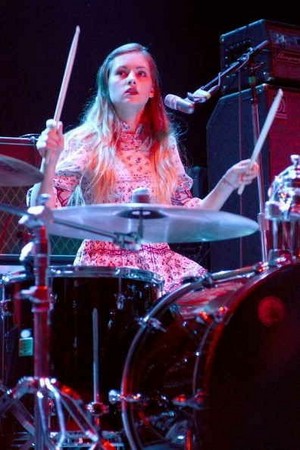 Drummer girl 