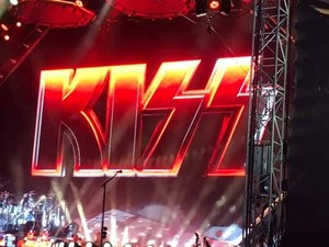  吻乐队（Kiss） ~Iffezheim, Germany...July 6, 2019 (Rennbahn)