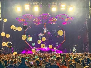  키스 ~Moscow, Russia...June 13, 2019 (VTB Arena)