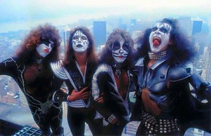  Kiss (NYC)…June 24, 1976 (Central Park)