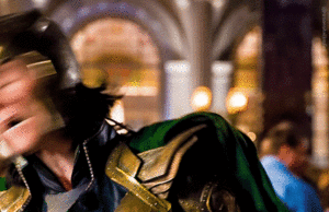  Loki vs kappe -(The Avengers) 2012