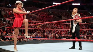  Raw 6/17/19 ~ Becky Lynch attacks Lacey Evans