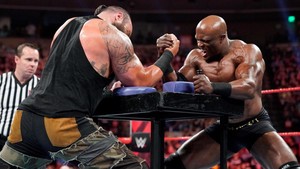  Raw 6/3/19 ~ Braun Strowman vs Bobby Lashley Arm Wrestle