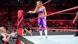  Raw 6/3/19 ~ Nikki traverser, croix vs Peyton Royce