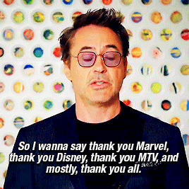 Robert Downey Jr. wins the award for Best Hero at the 2019 এমটিভি Movie Awards