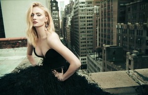  Sophie Turner ~ Sunday سٹار, ستارہ Times ~ May 2019
